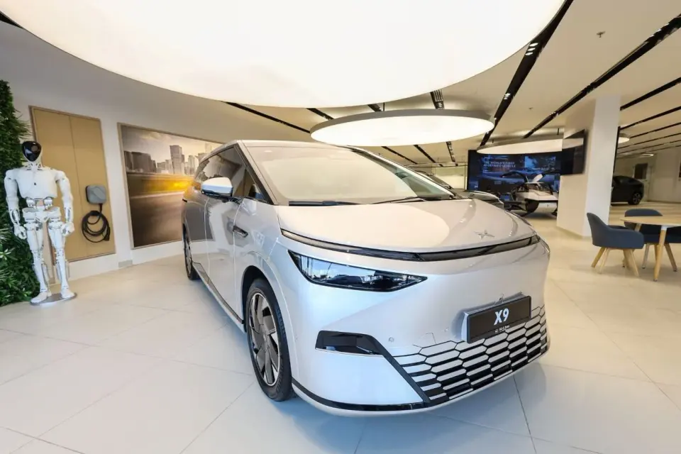 XPeng X9 LONG RANGE 2025