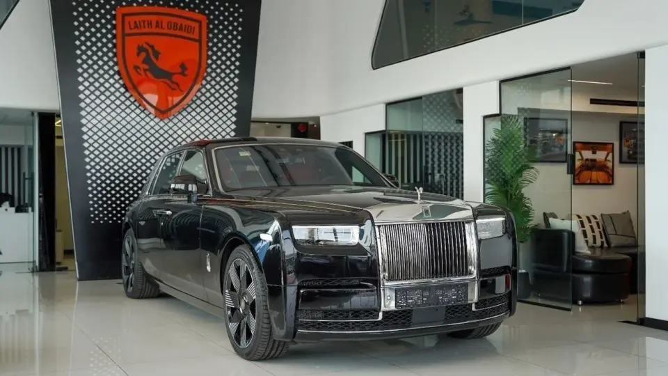 Rolls-Royce Phantom EWB BESPOKE 2023