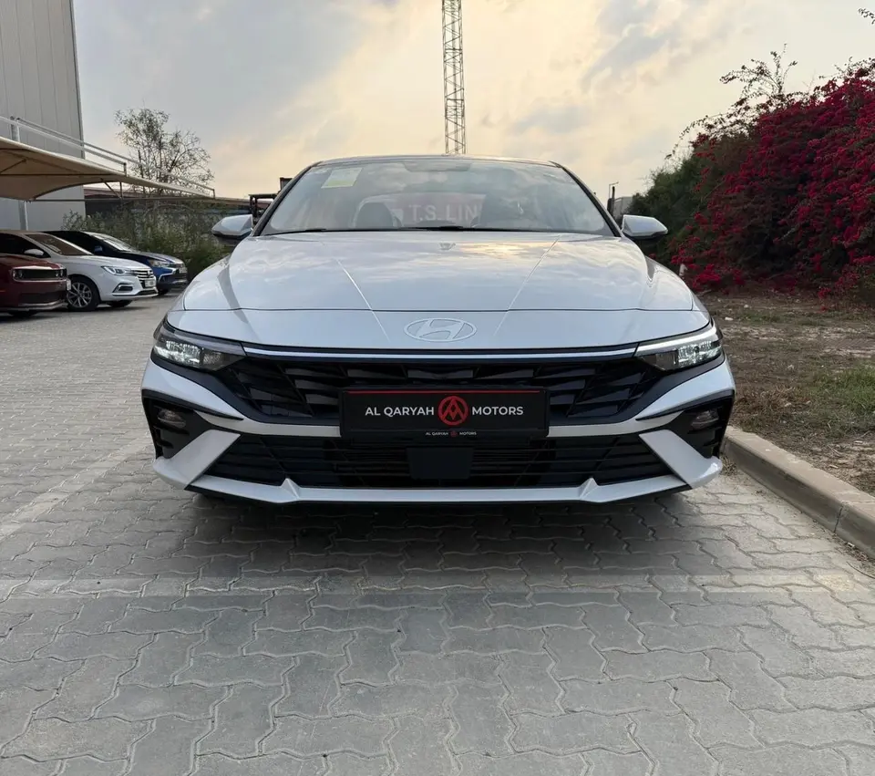 Hyundai Elantra SMART 2025