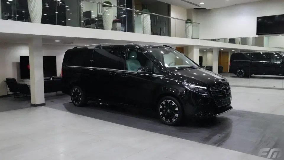 Mercedes-Benz V300 AVANTGARDE 2025