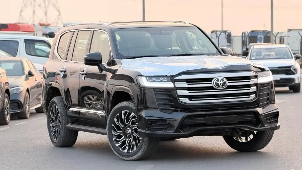 Toyota Land Cruiser GXR 2022