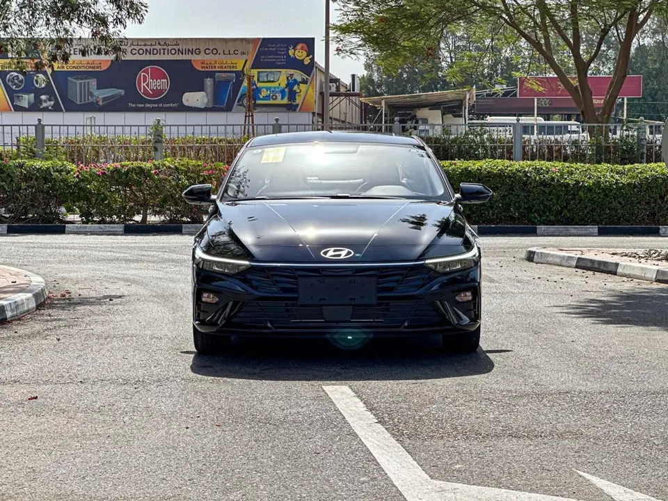 Hyundai Elantra SMART 2025