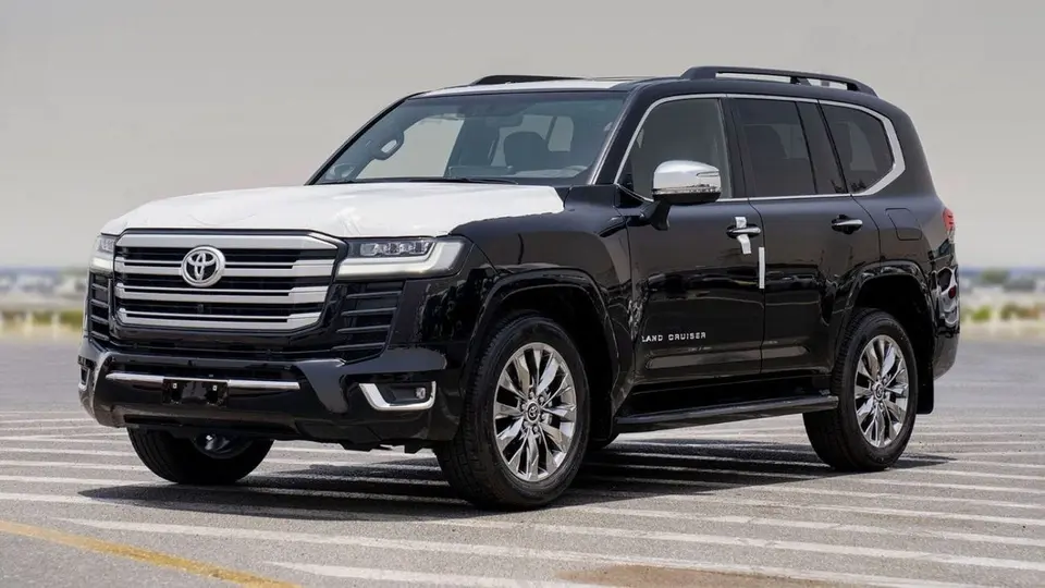 Toyota Land Cruiser VXR 2025