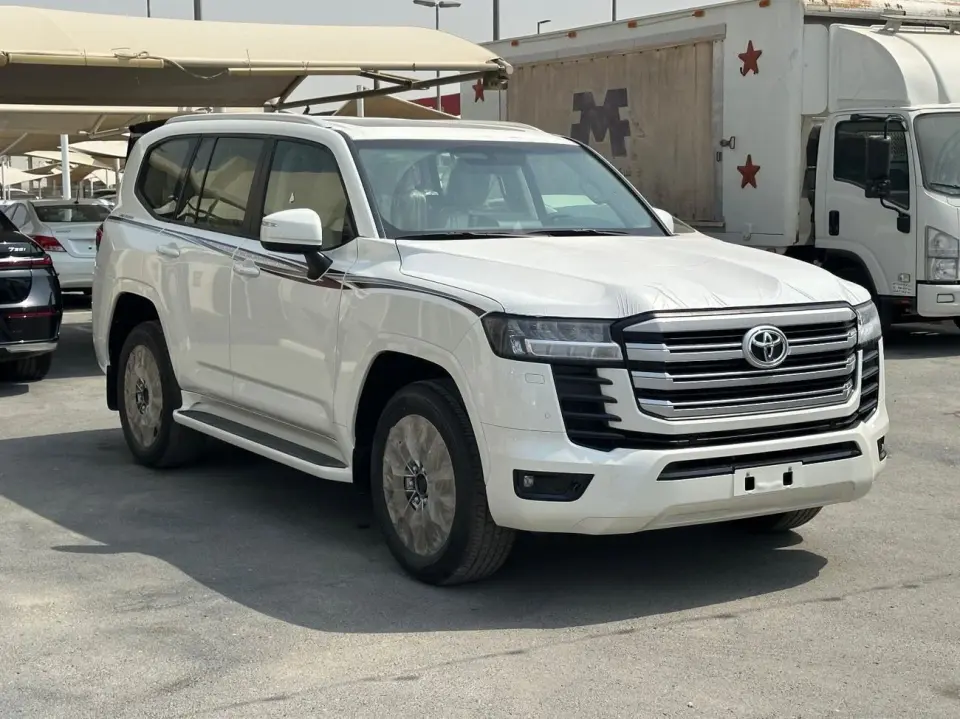 Toyota Land Cruiser GXR 2025