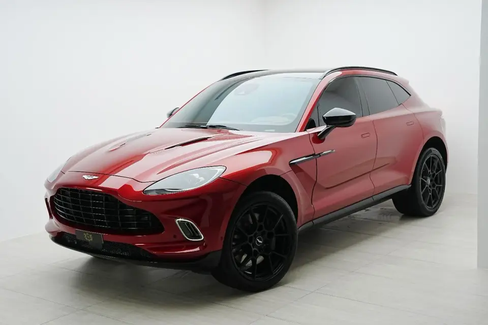 Aston Martin DBX STANDARD 2021