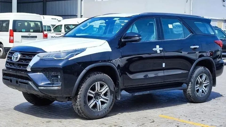 Toyota Fortuner EXR 2025