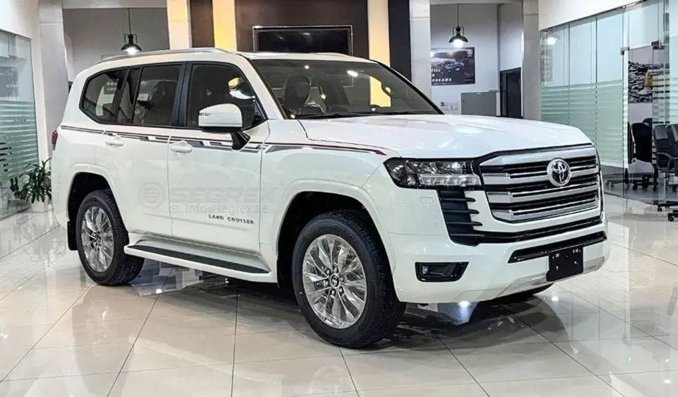 Toyota Land Cruiser GXR 2026