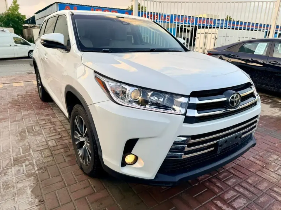 Toyota Highlander LE 2019