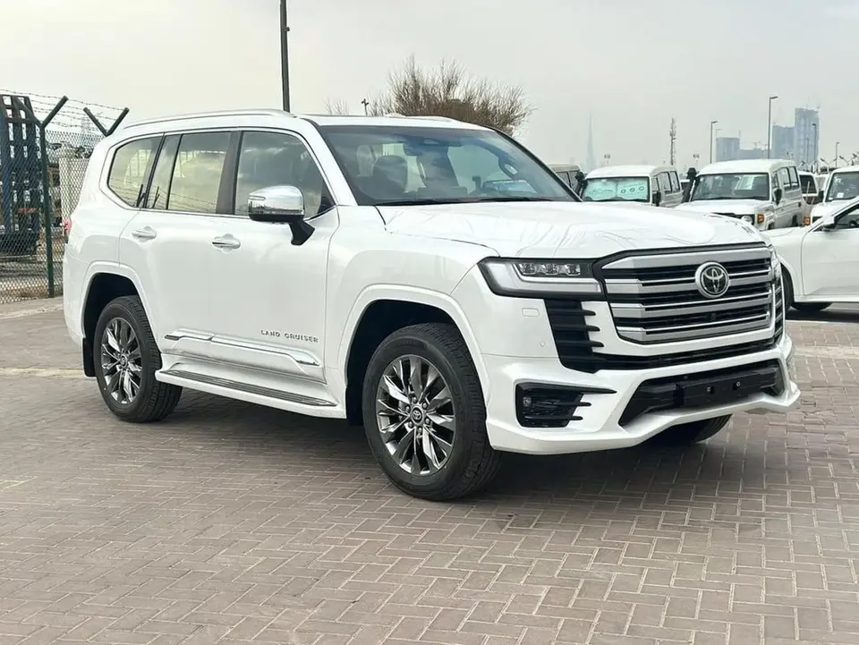 Toyota Land Cruiser VXR 2026