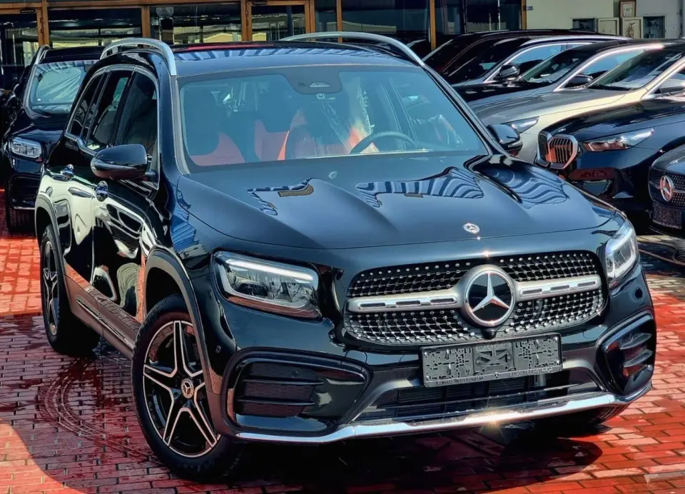 Mercedes-Benz GLB200 STANDARD 2025