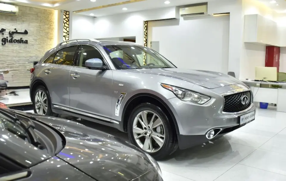 Infiniti QX70 LUXURY 2020