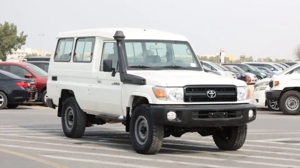 Toyota Land Cruiser 70 LC76 HARD TOP 2020