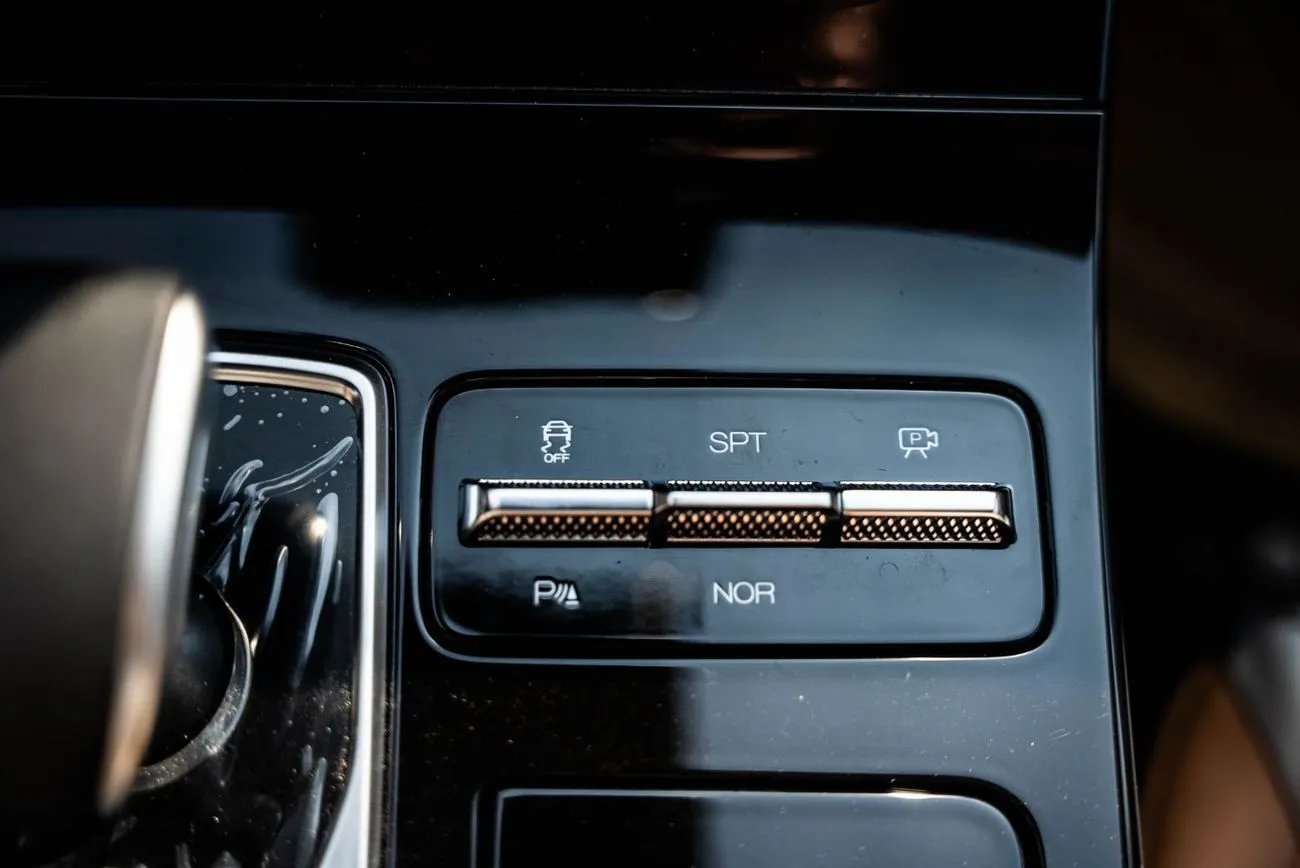 Jetour X70 Plus LUX 2025 — фото 14