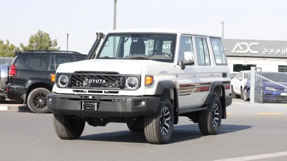 Toyota Land Cruiser 70 LC76 LX 2025