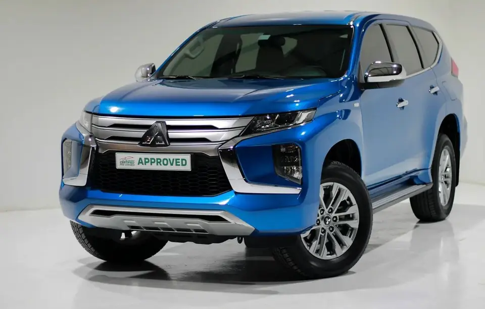 Mitsubishi Montero Sport GLS 2023