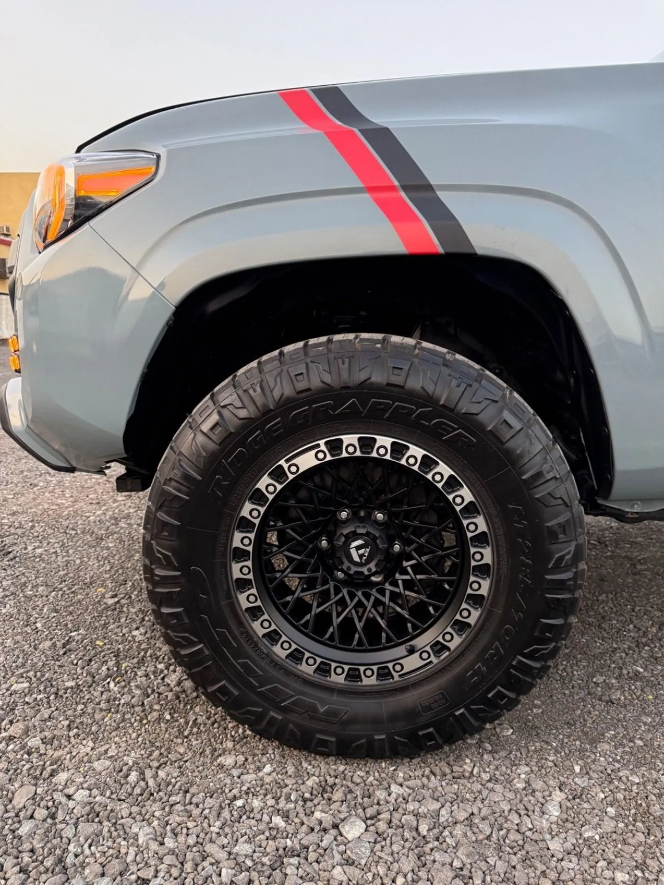 Toyota Tacoma SR5 2020 — фото 17