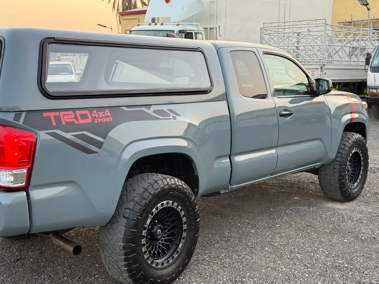 Toyota Tacoma SR5 2020 — фото 8