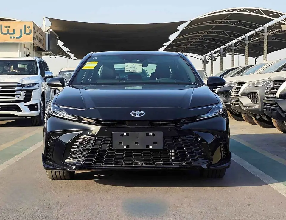 Toyota Camry XLE 2025