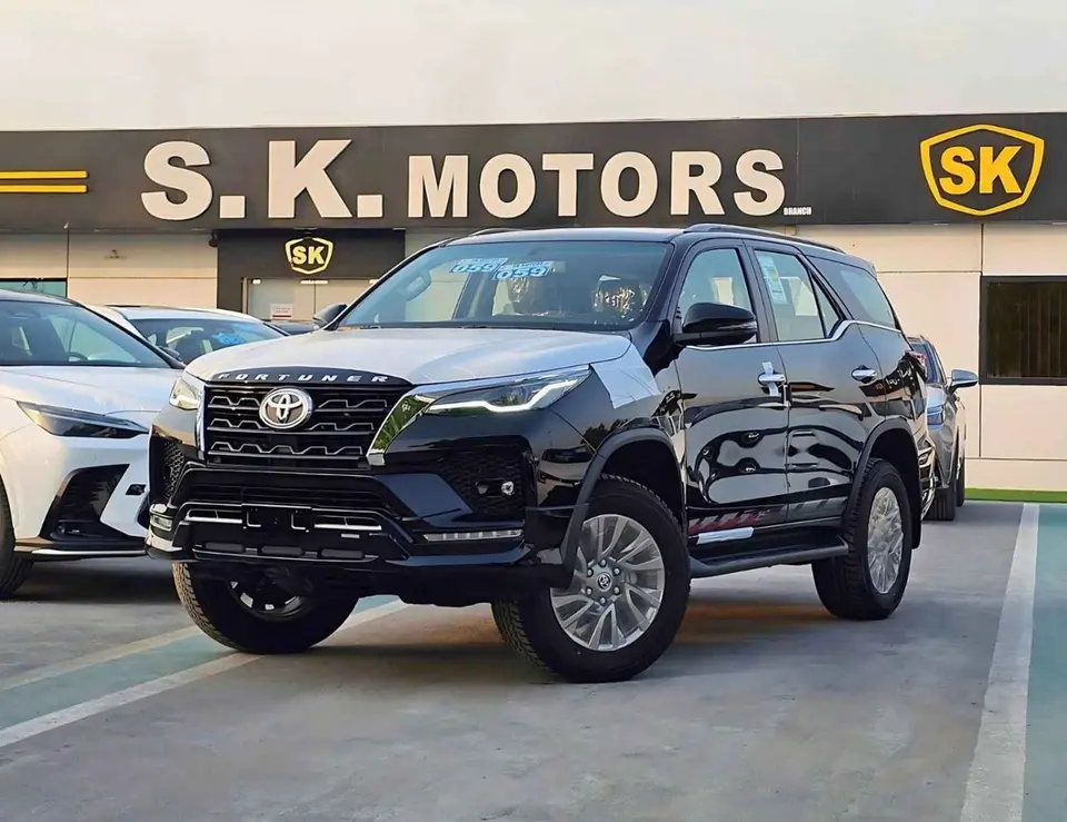 Toyota Fortuner VXR 2025
