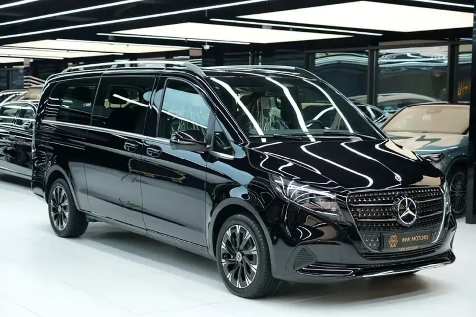 Mercedes-Benz V300 V-LINE 2026