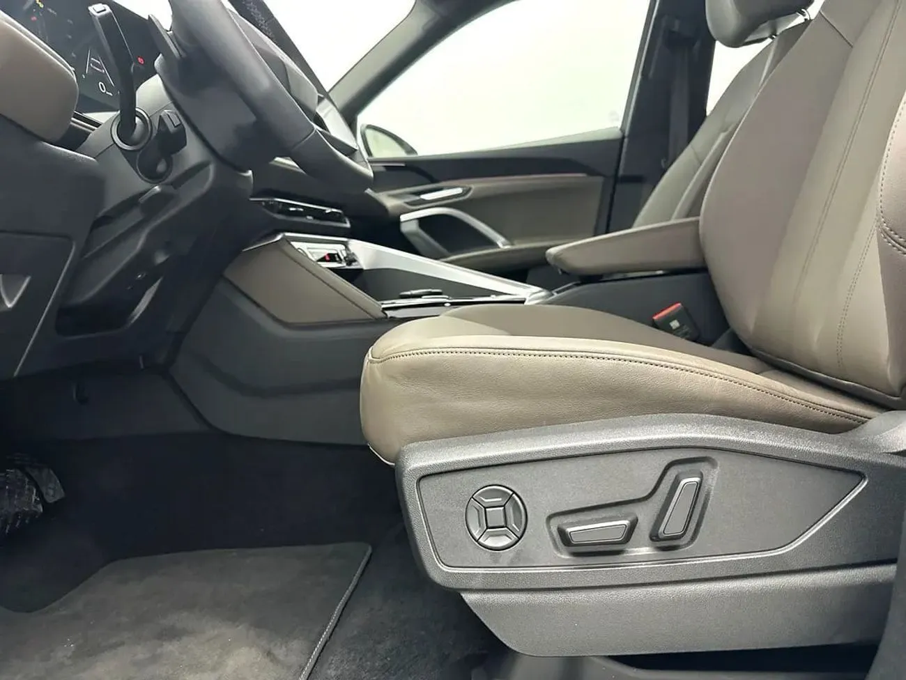 Audi Q5 45 TFSI PROGRESS 2025 — фото 9