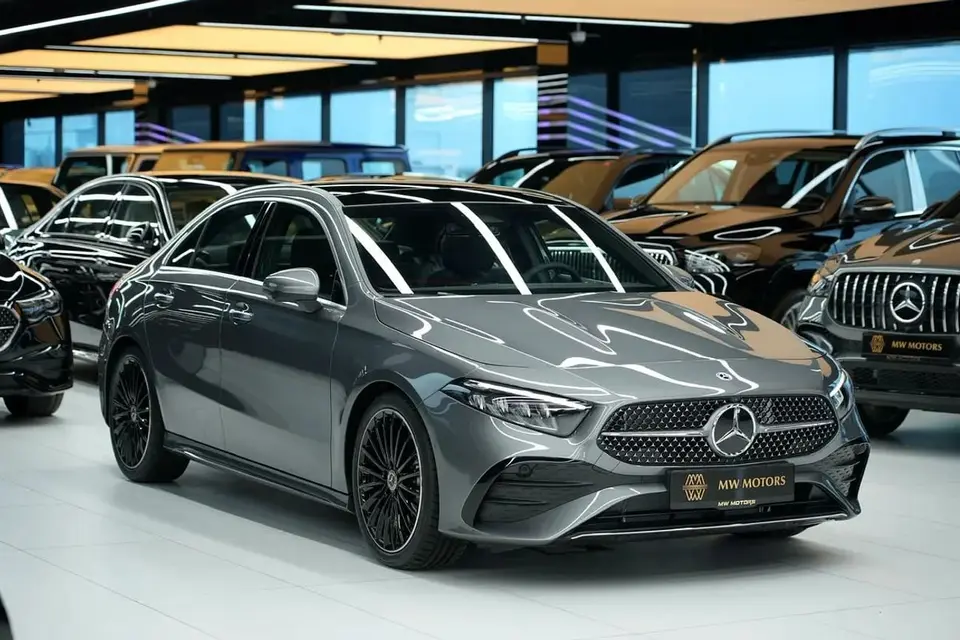 Mercedes-Benz A200 PREMIUM PLUS 2026