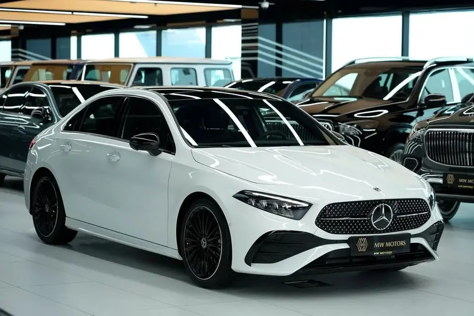 Mercedes-Benz A200 PREMIUM PLUS 2026