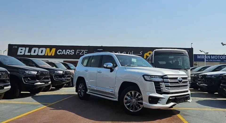 Toyota Land Cruiser VXR 2026