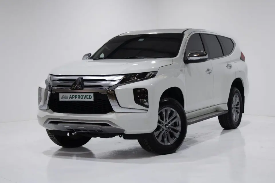 Mitsubishi Montero Sport GLS 2023