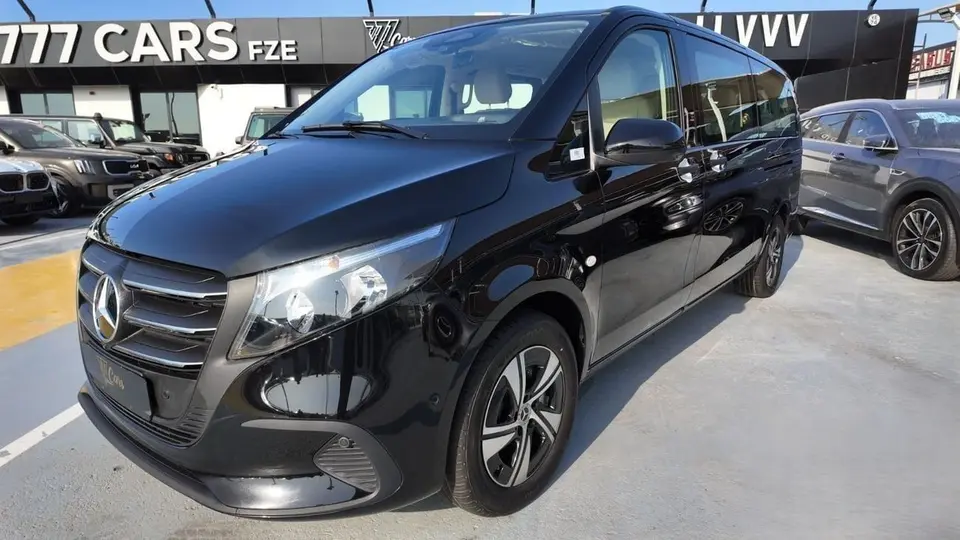 Mercedes-Benz Vito TOURER SELECT 2025