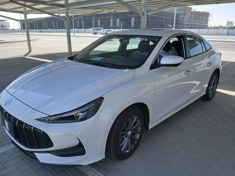 MG 5 LUX 2026