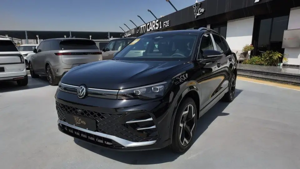 Volkswagen Tiguan 2.0L · 4 cyl · Automatic · Petrol · SUV/Crossover · Front Wheel Drive · 5 Seats · 5 Door ·200HP 2025