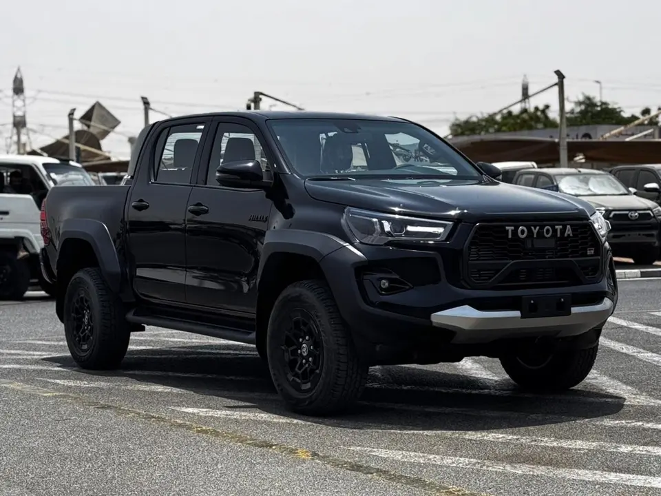 Toyota Hilux GR SPORT 2025