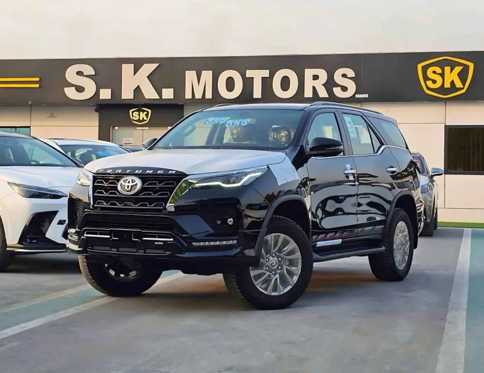 Toyota Fortuner VXR 2025