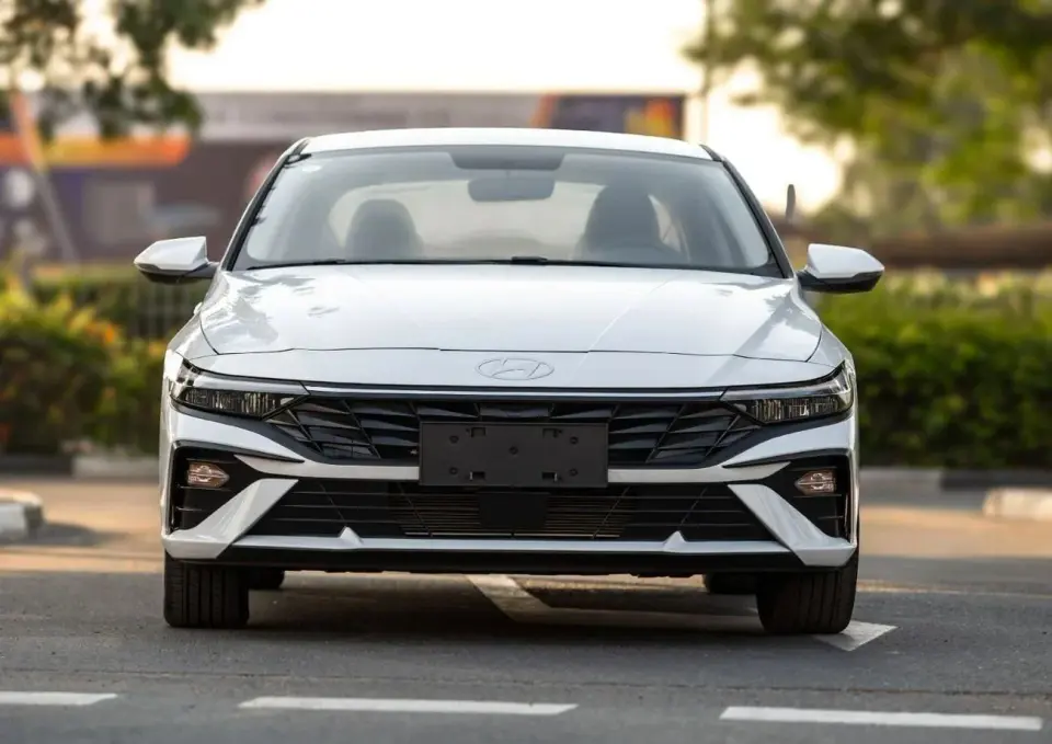 Hyundai Elantra SMART 2025