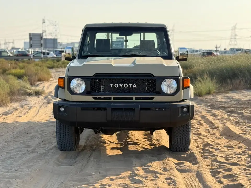 Toyota Land Cruiser Pick Up 2025