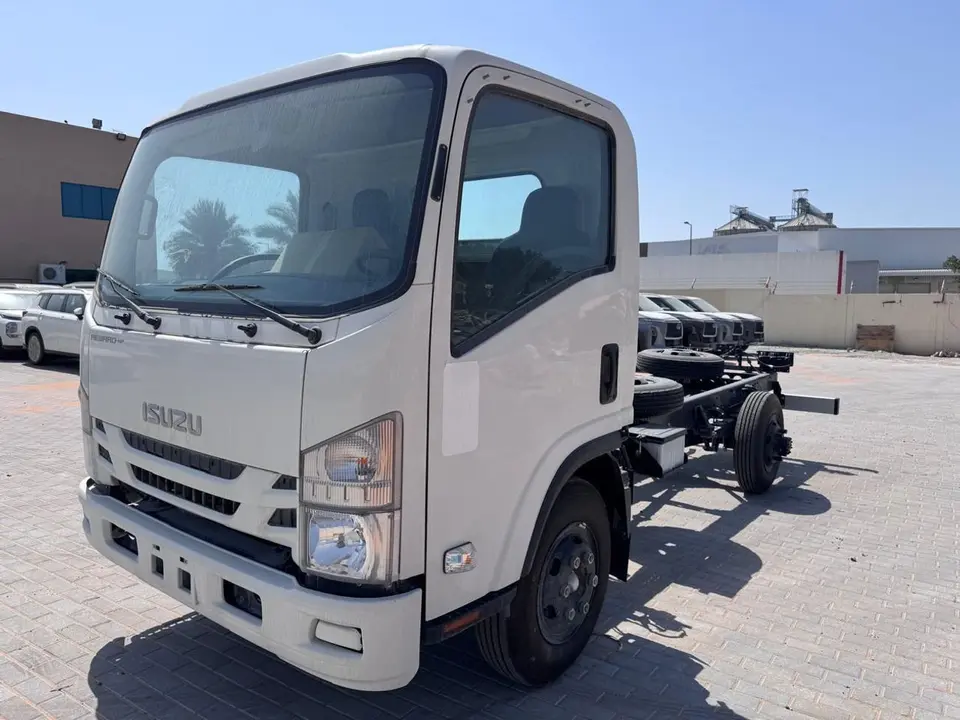 Isuzu NPR 85 2024