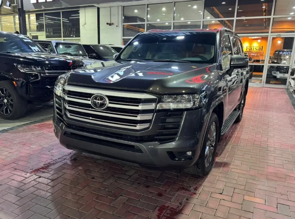 Toyota Land Cruiser GXR 2024