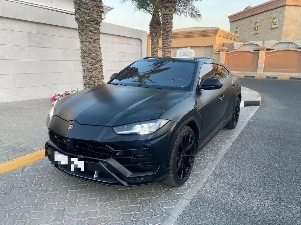 Lamborghini Urus STANDARD 2021