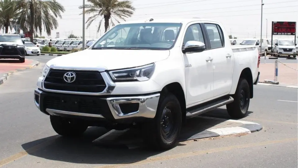 Toyota Hilux SR5 2026