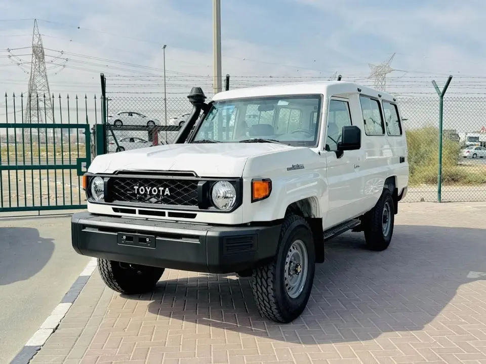 Toyota Land Cruiser 70 LC 78 HARDTOP 4.0L MT 2026