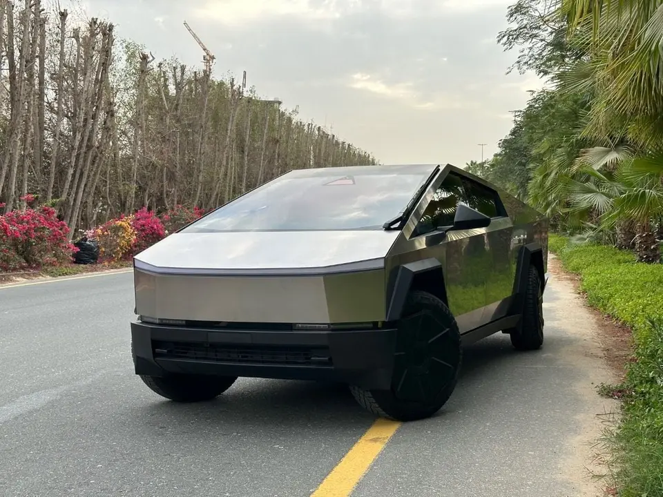 Tesla Cybertruck FOUNDATION SERIES AWD 2024