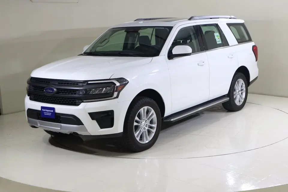 Ford Expedition XLT 2023