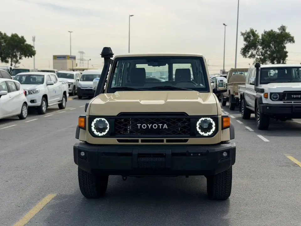 Toyota Land Cruiser 70 LC76 HT VXR 2026