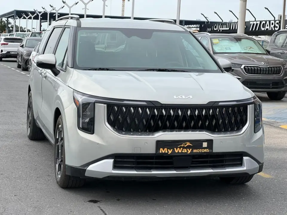Kia Carnival EX 2025