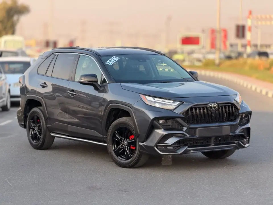 Toyota RAV4 XLE 2023
