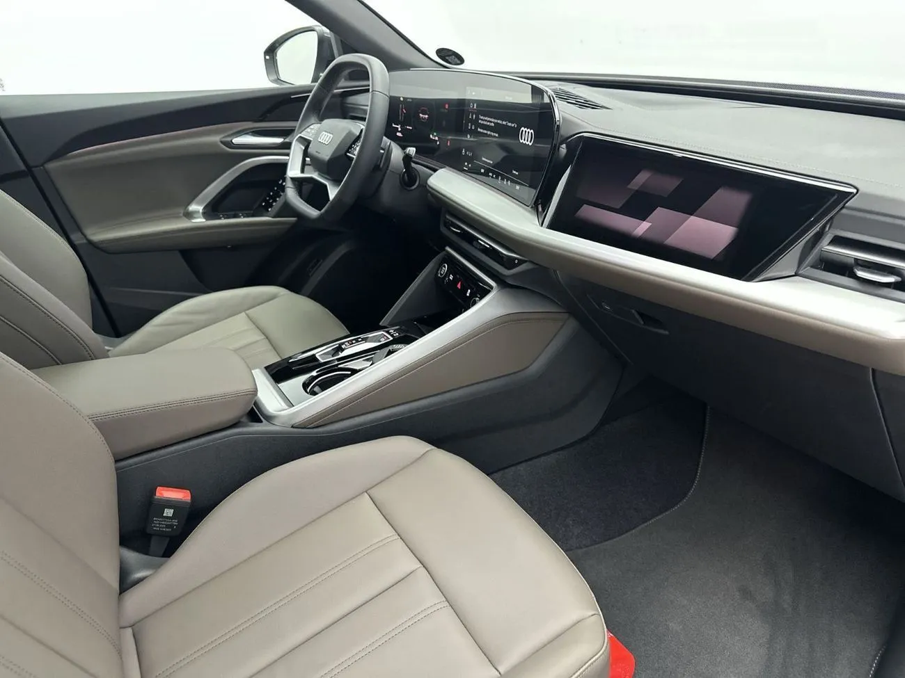 Audi Q5 45 TFSI S-LINE 2025 — фото 9