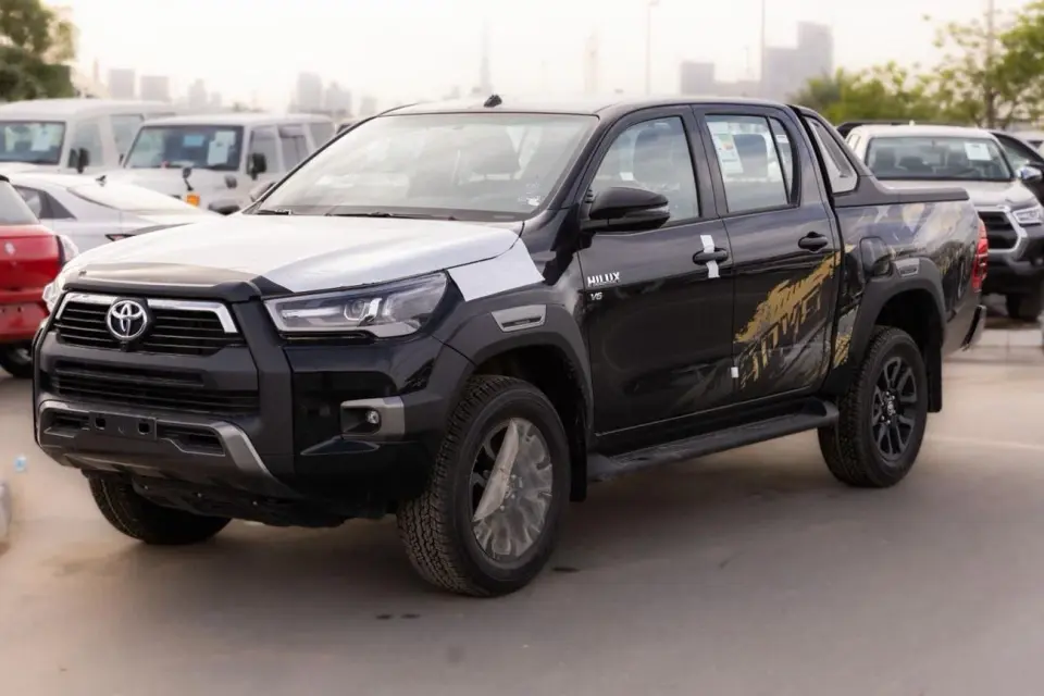 Toyota Hilux ADVENTURE 2026