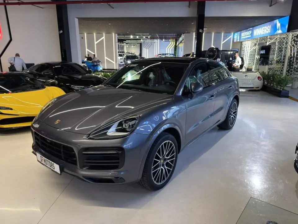 Porsche Cayenne STANDARD 2023