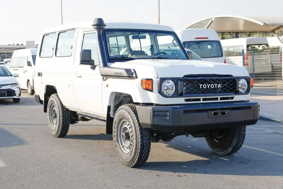 Toyota Land Cruiser 70 LC 78 HARDTOP 4.0L MT 2025